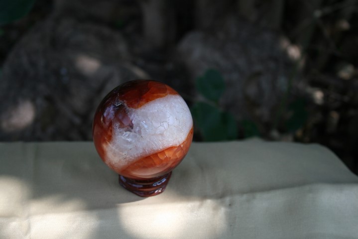 Carnelian Sphere courage, vitality, sexuality, confidence, action 4342